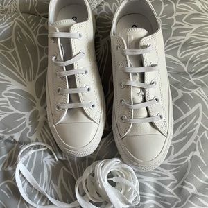 Like New Chuck Taylor All Star Leather